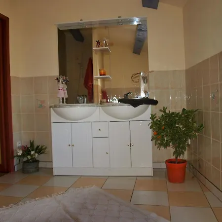 Holiday home Grand Sud De France Paraza